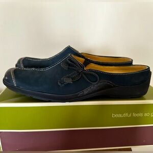 Naturalizer Nubuck mules